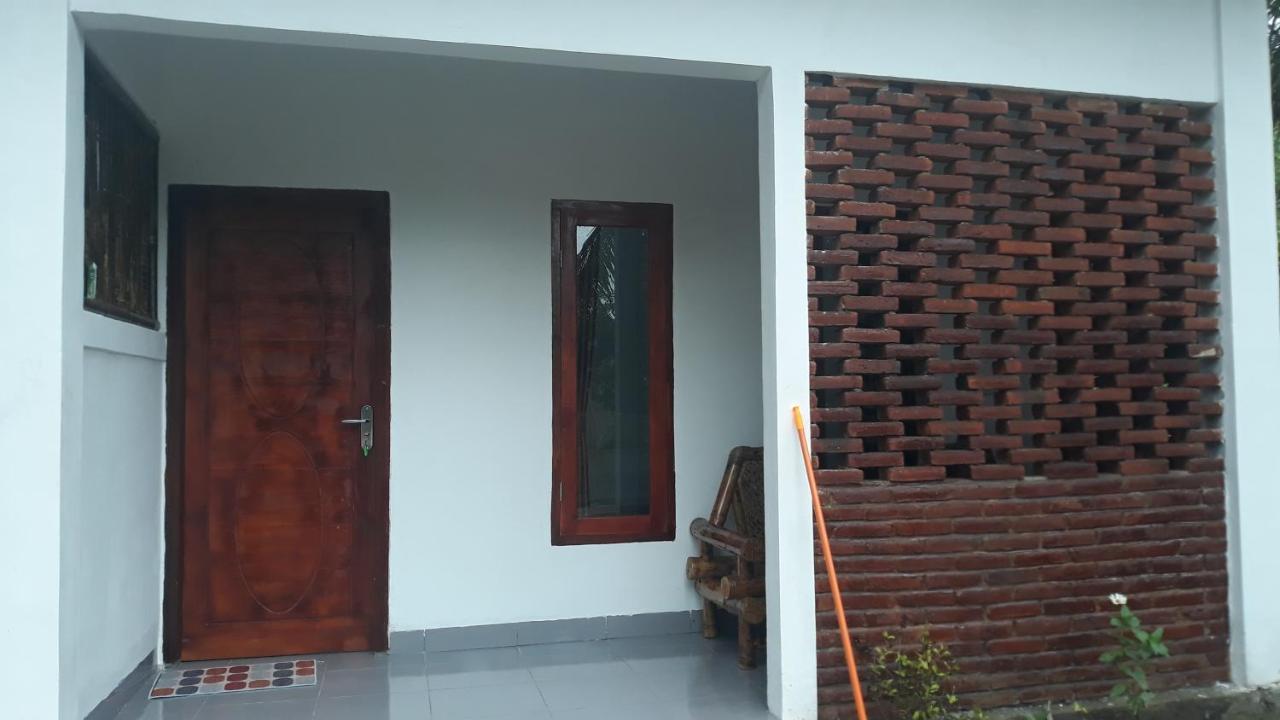 Mandalika Homestay Kuta  Habitación foto